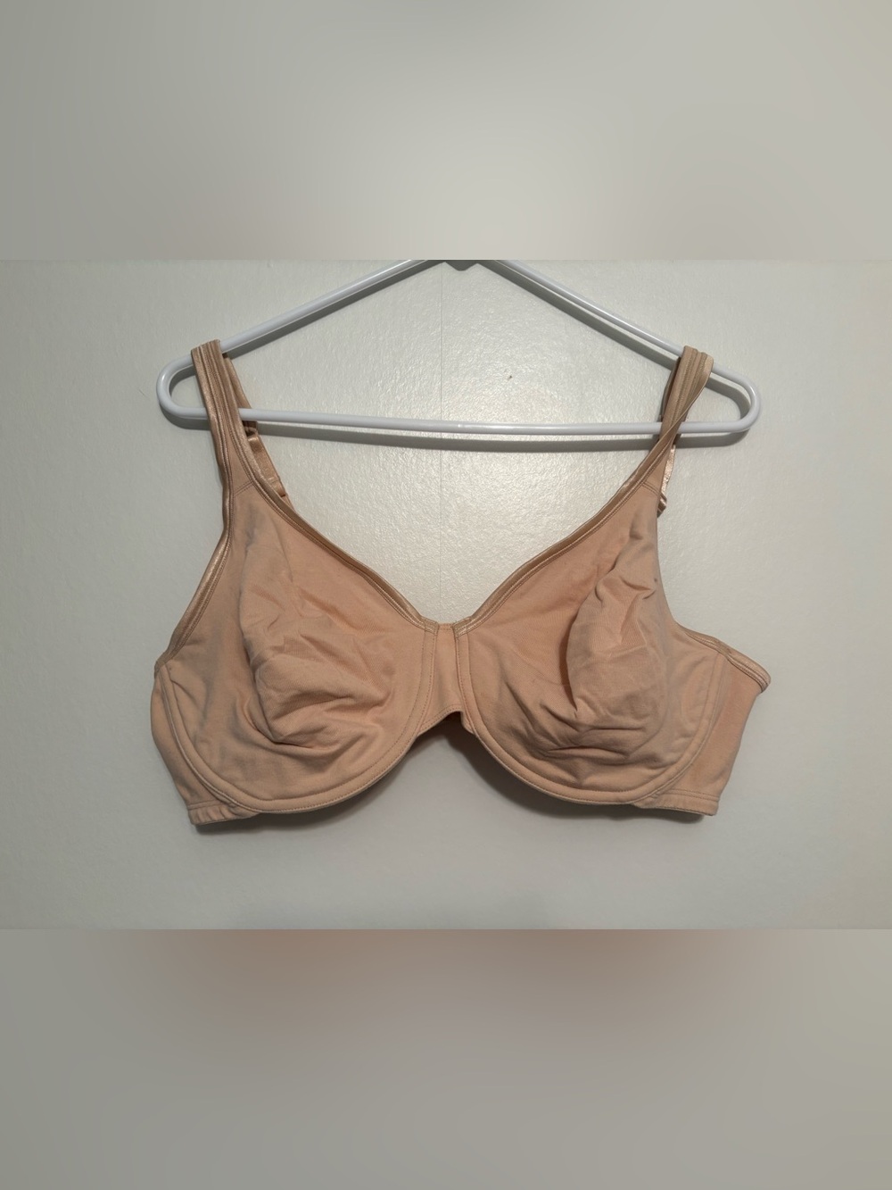 Playtex soft taupe 42c bra with underwire